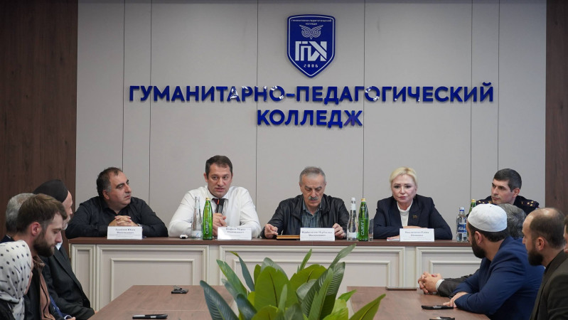 Встреча Депутата Госдумы РФ Нурбаганда Нурбагандова и заместителя председателя Народного Собрания РД...